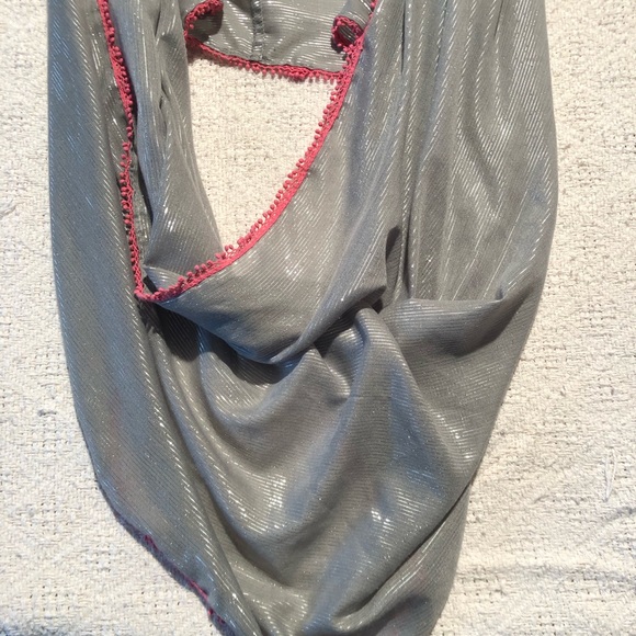 Hollister Infinity Scarf Silver and Pink - Picture 7 of 7
